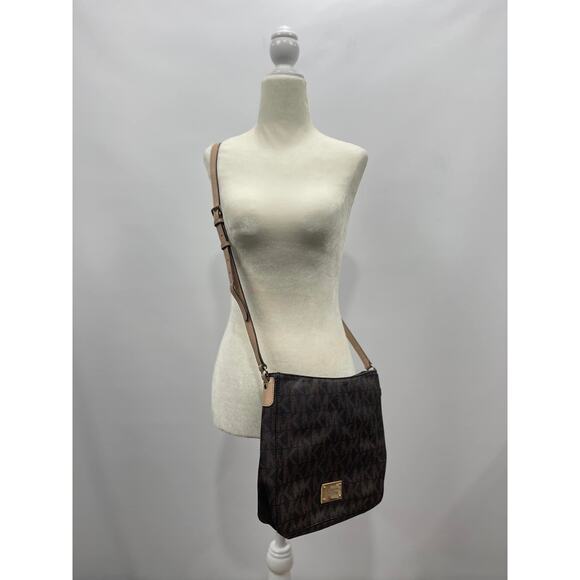 Michael Kors Jet Set Travel Large Logo Brown Messenger Crossbody Bag - Picture 1 of 4